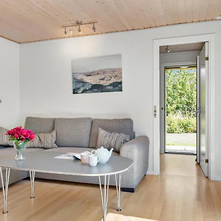 Beautiful In Ferienhaus Allinge-Sandvig